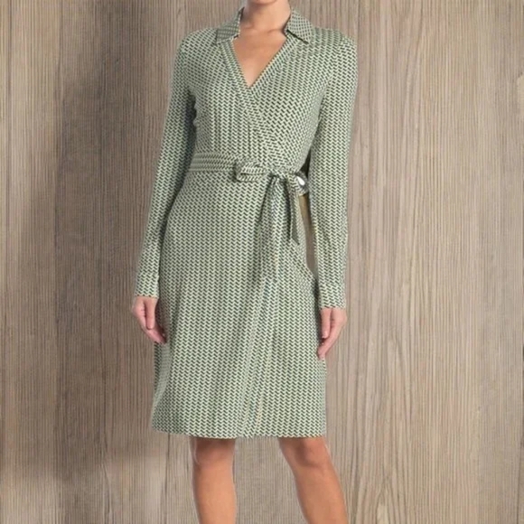 Diane Von Furstenberg Geometric Printed Jersey Knit Jeanne Two Wrap Mini Dress M - Picture 1 of 10